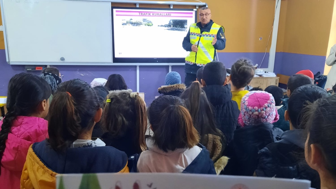 Jandarma'dan Öğrencilere Trafik Eğitimi